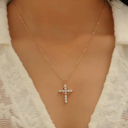 ✝️Collar Cruz Protector con Corona👑 + Cajita de Regalo GRATIS 🎁