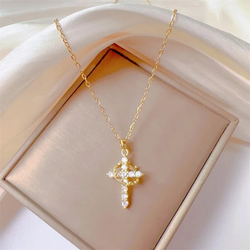 ✝️Collar Cruz Protector con Corona👑 + Cajita de Regalo GRATIS 🎁